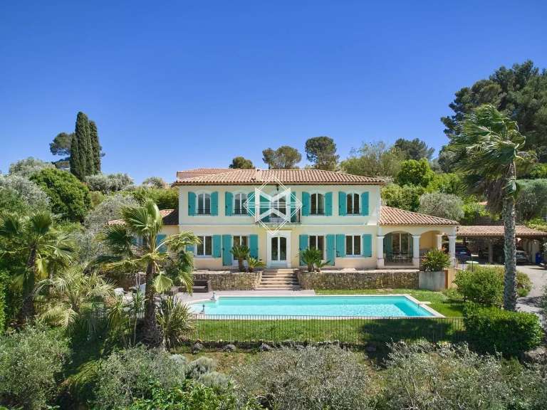 Villa Mougins - 5 bedrooms - 232m²