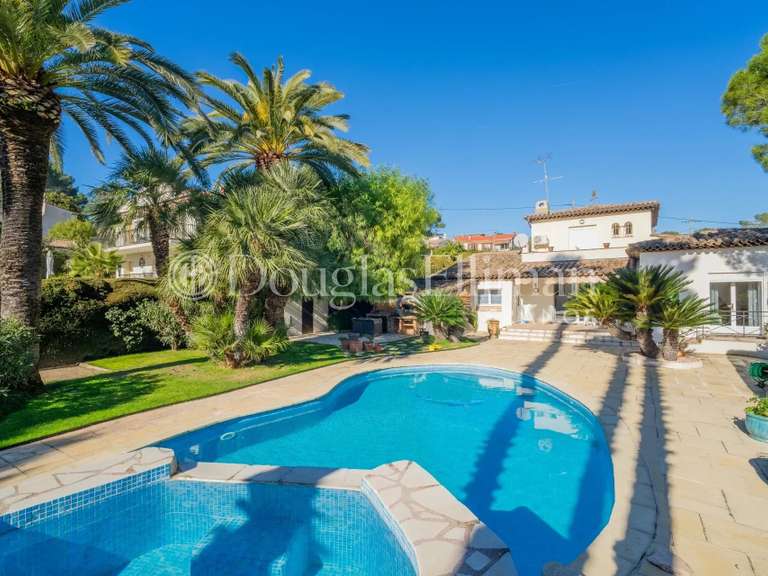 Villa Mougins - 3 chambres - 203m²