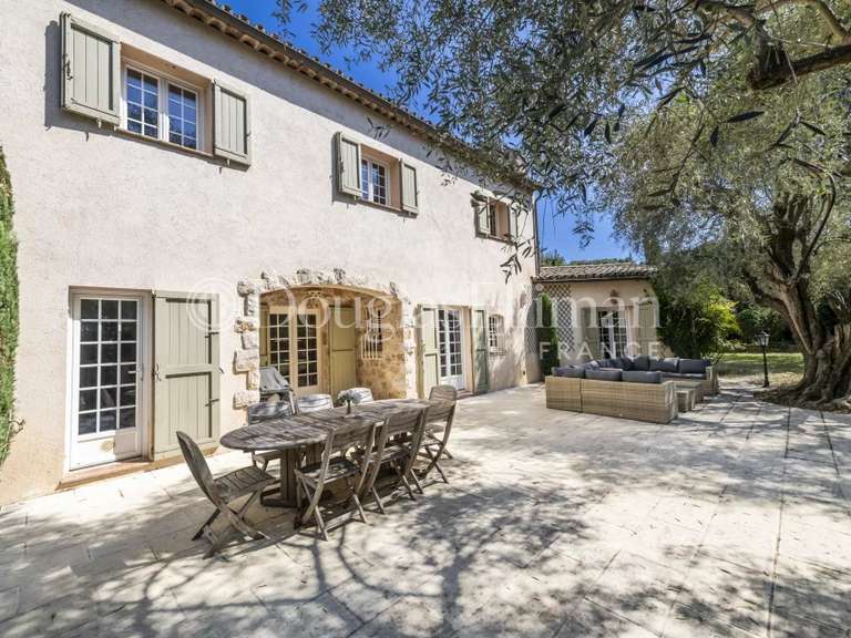 Villa Mougins - 6 chambres - 210m²