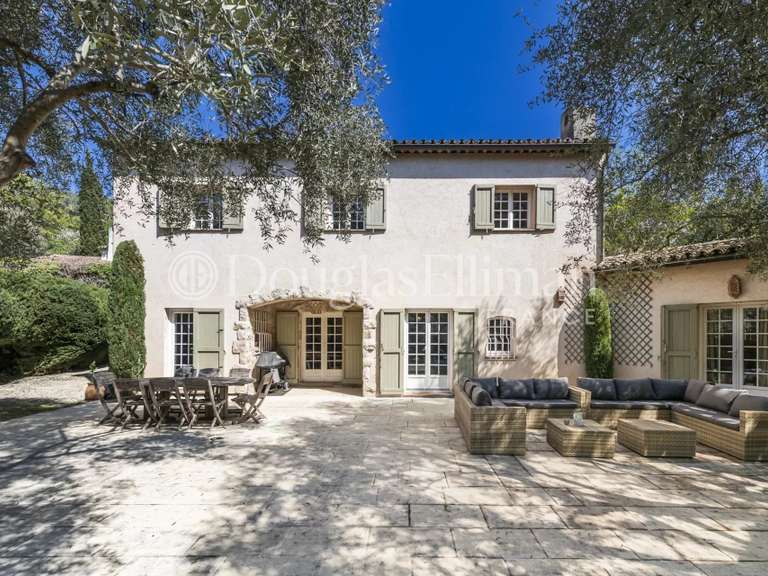 Villa Mougins - 6 chambres - 210m²