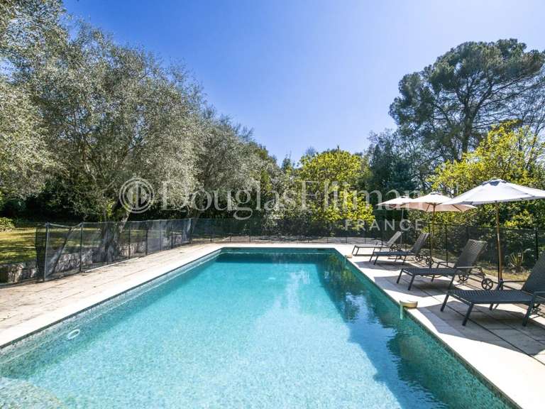 Villa Mougins - 6 chambres - 210m²