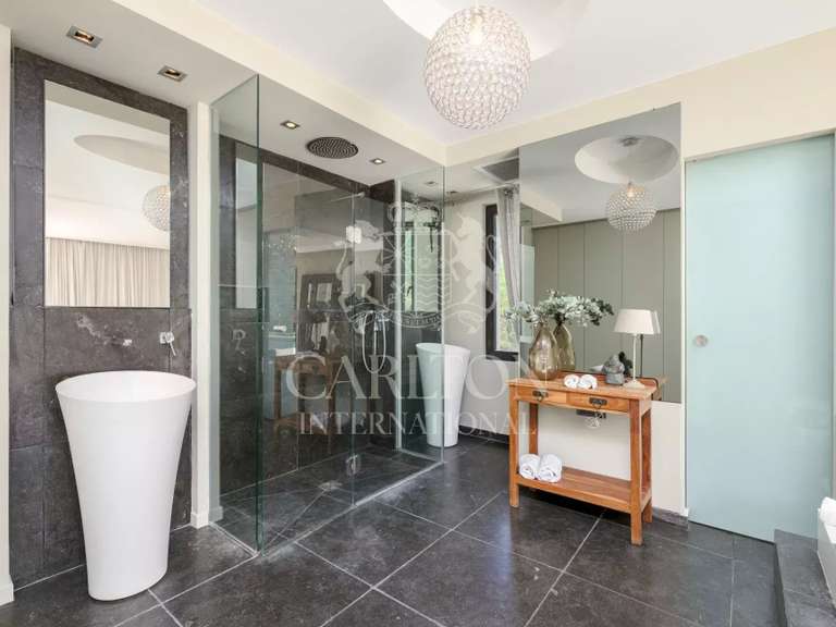 Villa Mougins - 4 bedrooms - 300m²