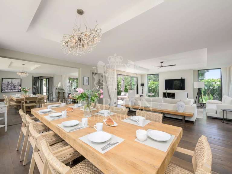 Villa Mougins - 4 bedrooms - 300m²