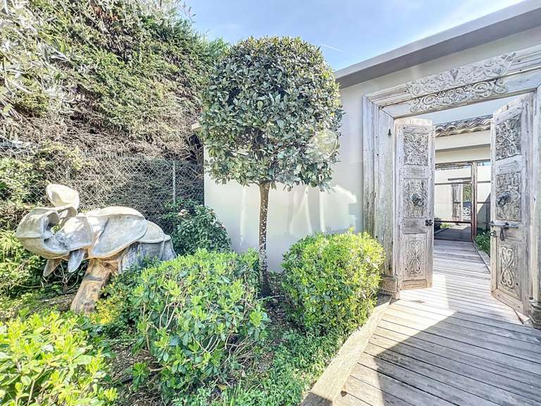 Villa Mougins - 4 bedrooms - 280m²