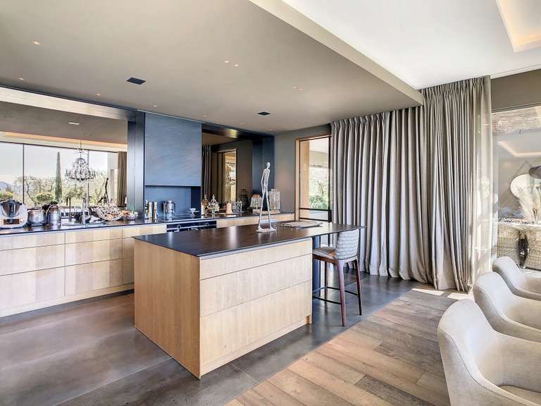Villa Mougins - 5 bedrooms - 335m²