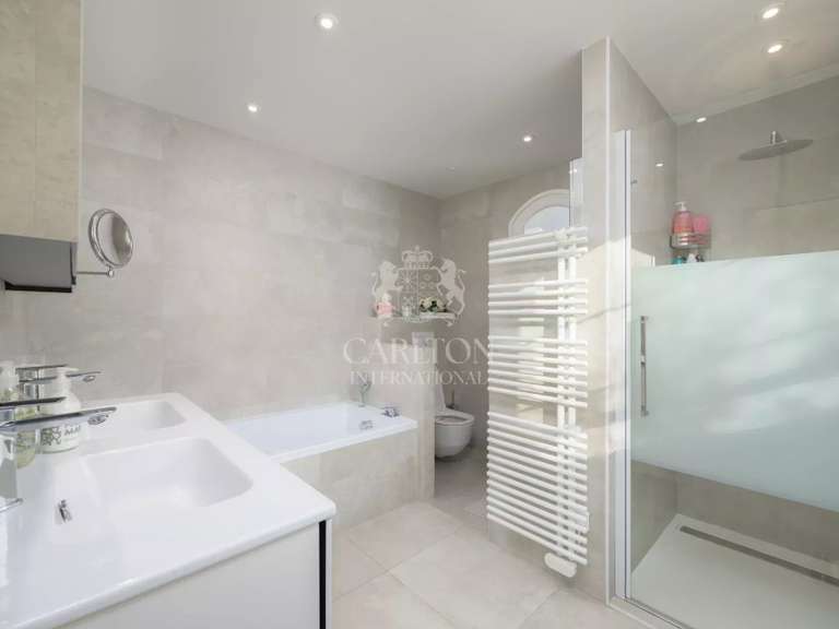 Villa Mougins - 4 bedrooms - 235m²