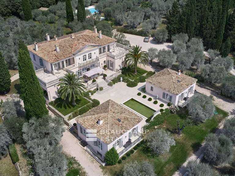 Villa Mougins - 10 chambres - 1200m²