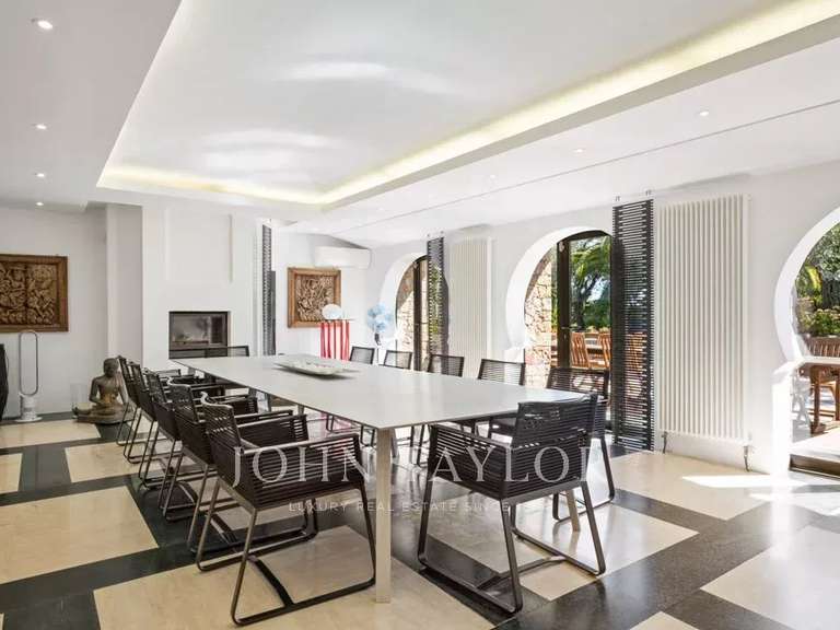 Villa Mougins - 10 chambres - 680m²