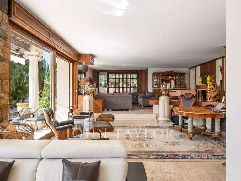 Villa Mougins - 10 chambres - 680m²