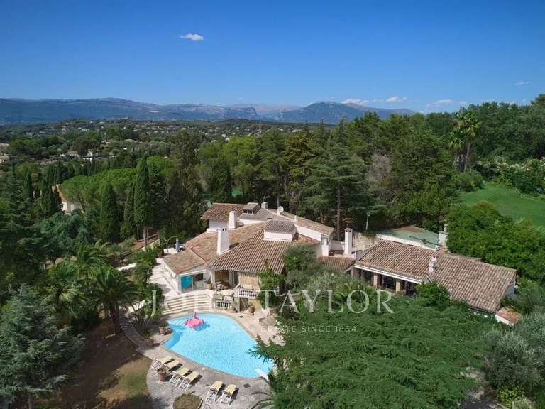 Villa Mougins - 10 chambres - 680m²