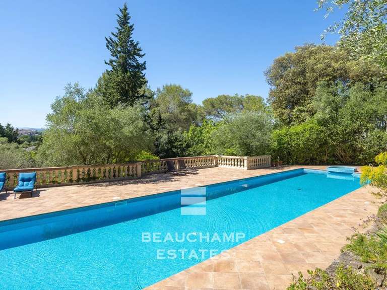 Villa Mougins - 8 chambres - 1201m²
