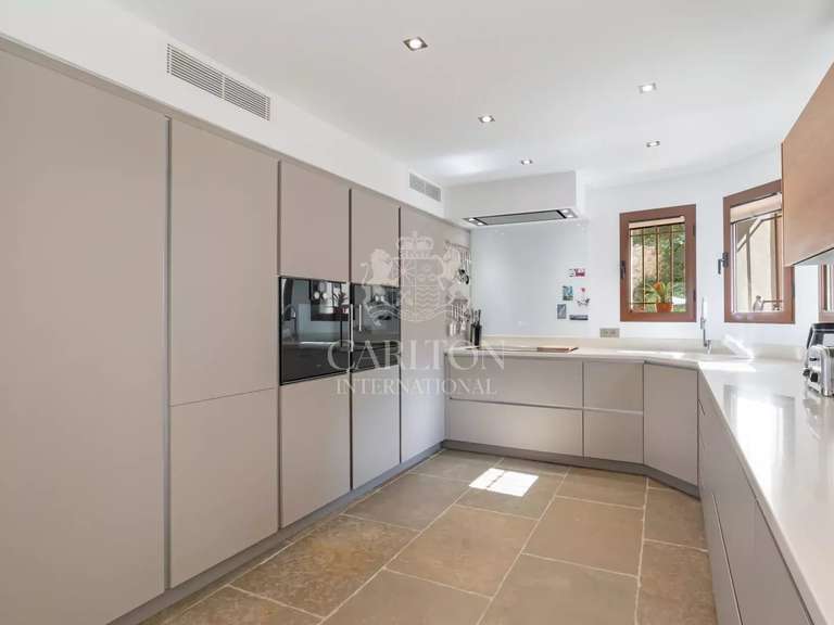 Villa Mougins - 5 bedrooms - 263m²