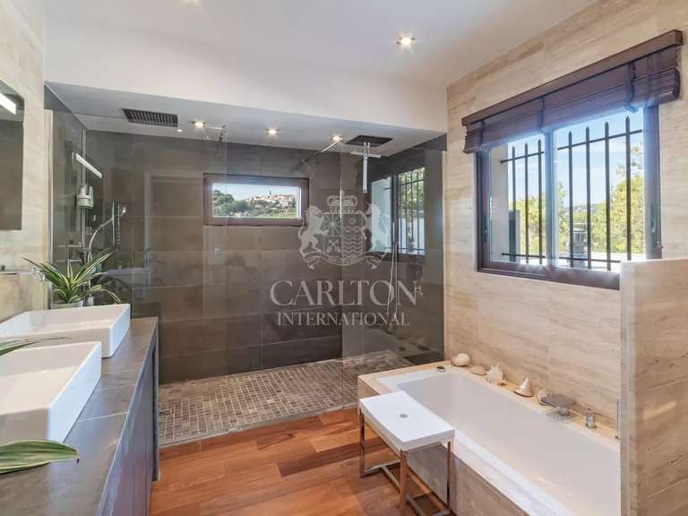 Villa Mougins - 5 bedrooms - 263m²