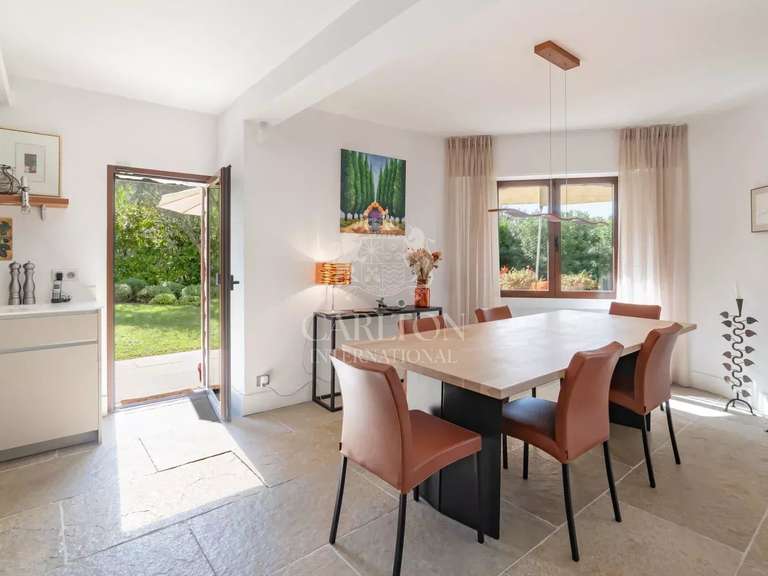 Villa Mougins - 5 bedrooms - 263m²