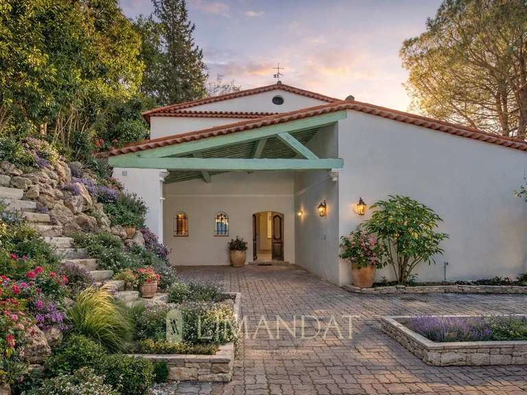 Villa Mougins - 5 bedrooms - 350m²