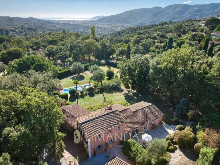 Villa Mougins - 6 bedrooms - 237m²