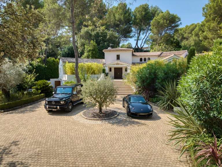 Villa Mougins - 6 bedrooms - 330m²