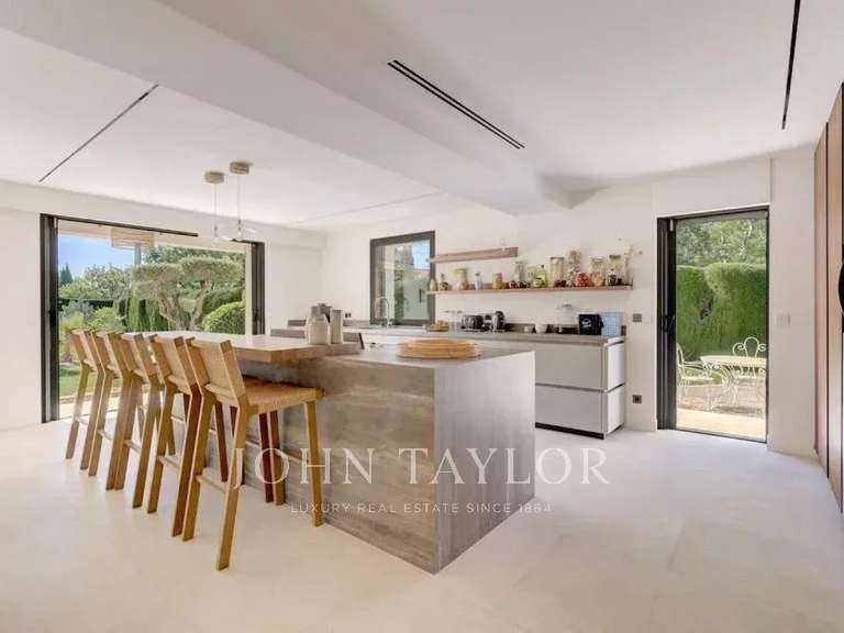 Villa Mougins - 7 bedrooms - 370m²