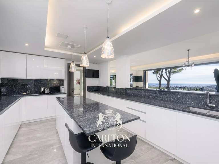 Villa with Sea view Mougins - 6 bedrooms - 370m²