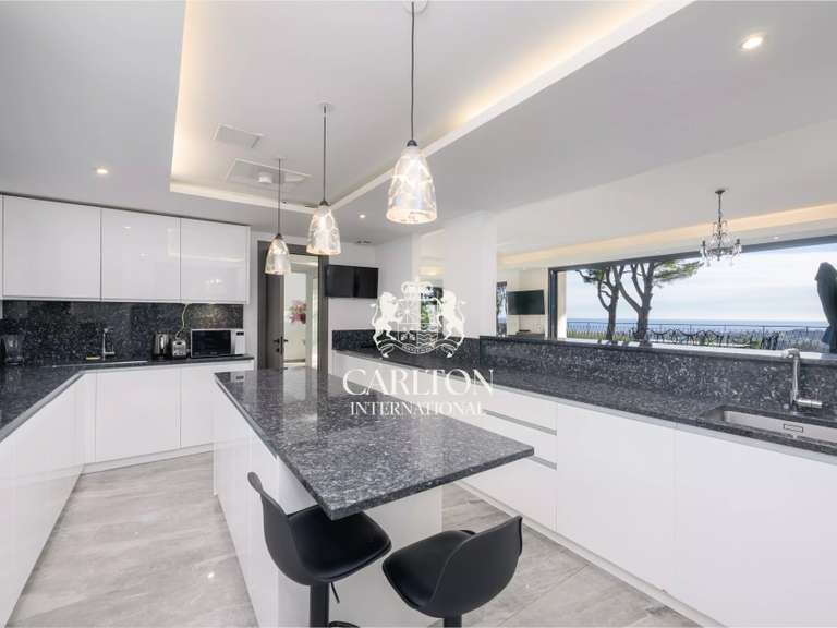 Villa with Sea view Mougins - 6 bedrooms - 370m²