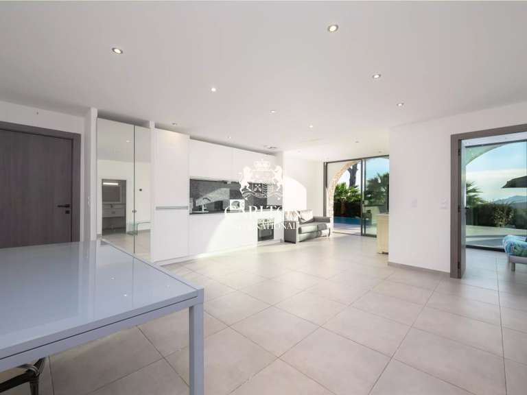 Villa with Sea view Mougins - 6 bedrooms - 370m²