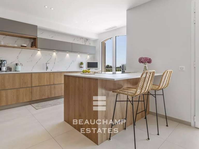 Villa with Sea view Mougins - 5 bedrooms - 258m²