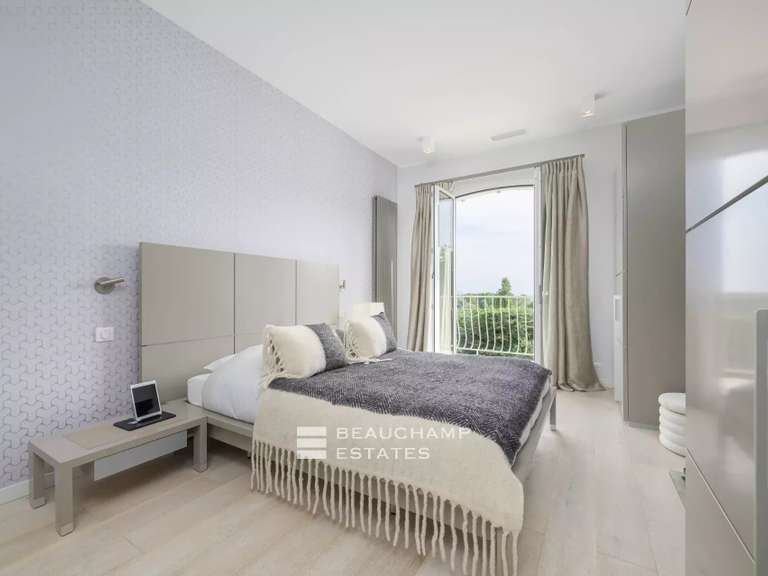 Villa with Sea view Mougins - 5 bedrooms - 258m²