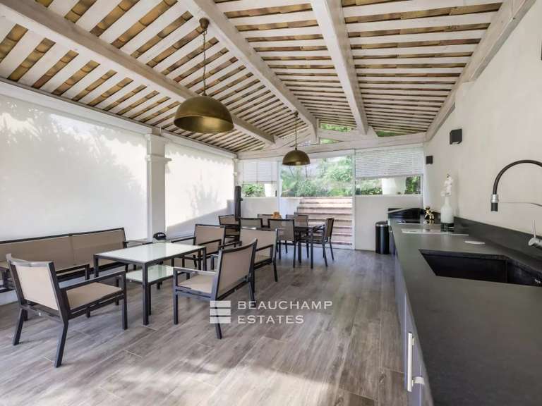 Villa with Sea view Mougins - 5 bedrooms - 258m²