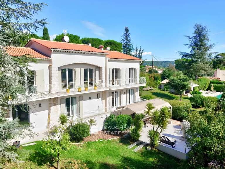 Villa with Sea view Mougins - 5 bedrooms - 258m²