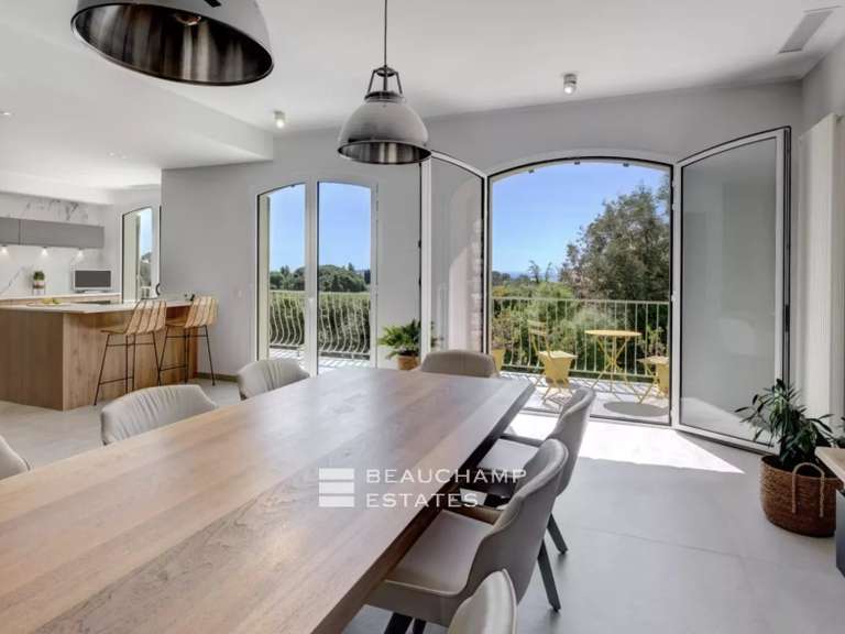 Villa with Sea view Mougins - 5 bedrooms - 258m²
