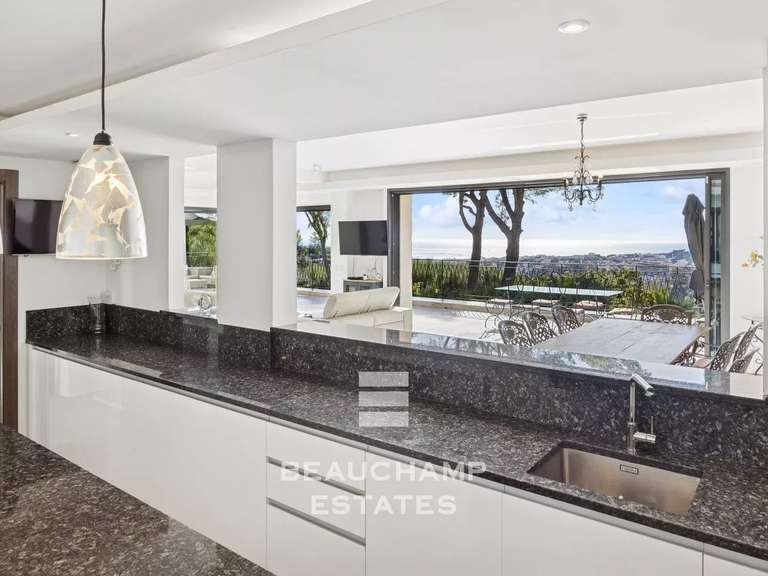 Villa with Sea view Mougins - 5 bedrooms - 389m²