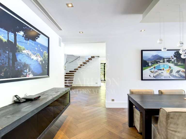 Villa Mougins - 5 bedrooms - 277m²
