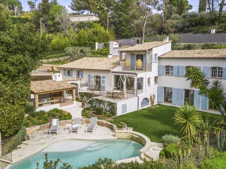 Villa Mougins - 4 bedrooms - 289m²