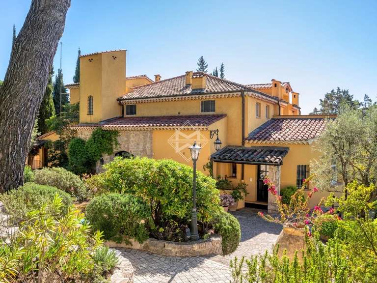 Villa Mougins - 13 bedrooms - 9683m²