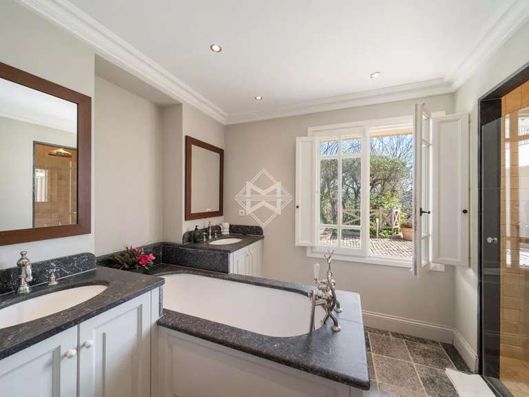 Villa Mougins - 4 chambres - 359m²