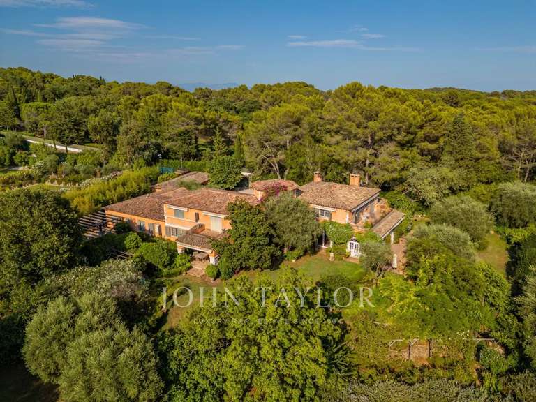 Villa Mougins - 11 chambres - 801m²