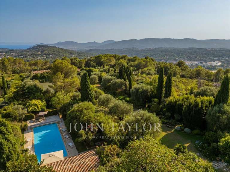 Villa Mougins - 11 chambres - 801m²