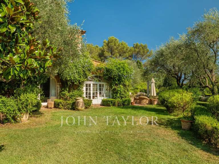 Villa Mougins - 11 chambres - 801m²