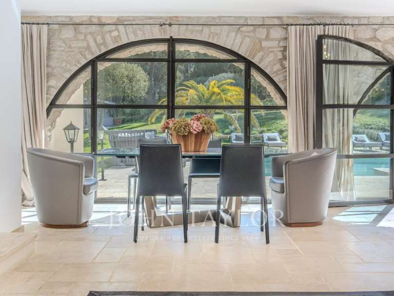 Villa Mougins - 4 bedrooms - 250m²