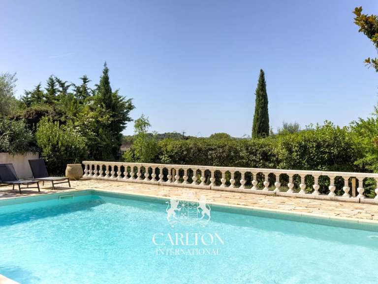 Villa Mougins - 5 bedrooms - 168m²