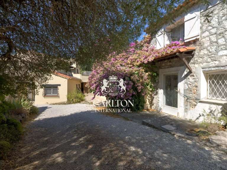 Villa Mougins - 5 bedrooms - 168m²