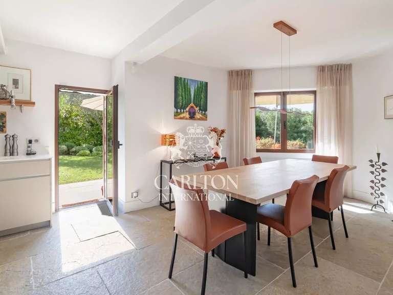 Villa Mougins - 5 bedrooms - 263m²