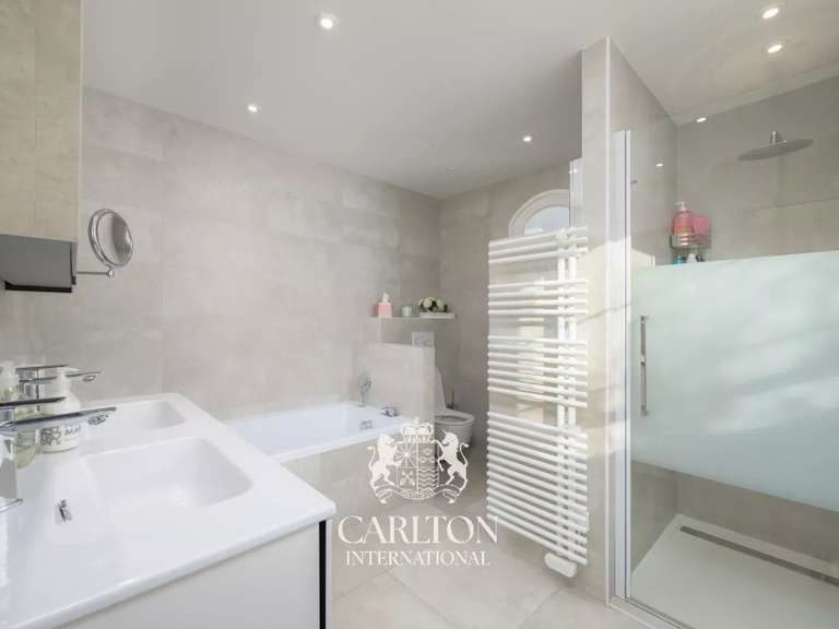 Villa Mougins - 4 bedrooms - 235m²