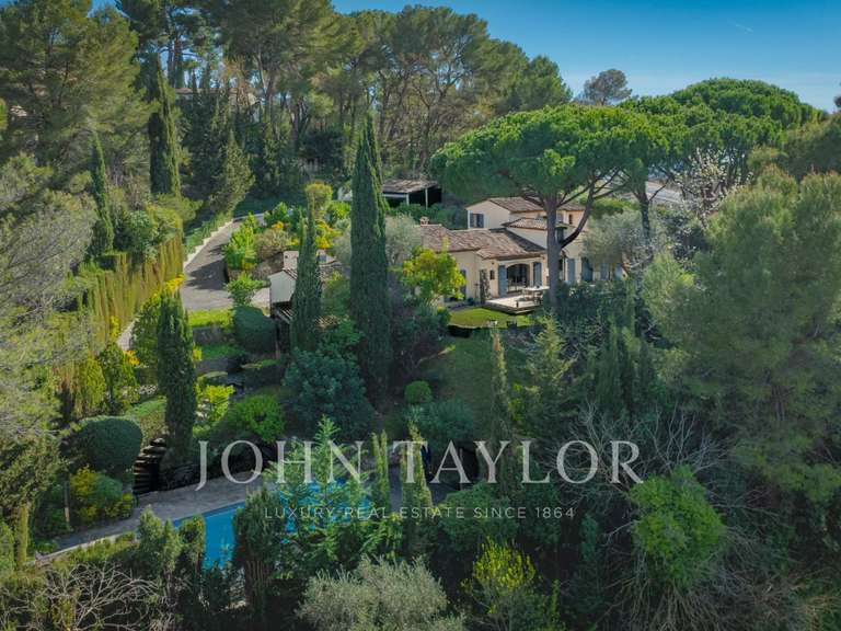 Villa Mougins - 5 chambres - 241m²