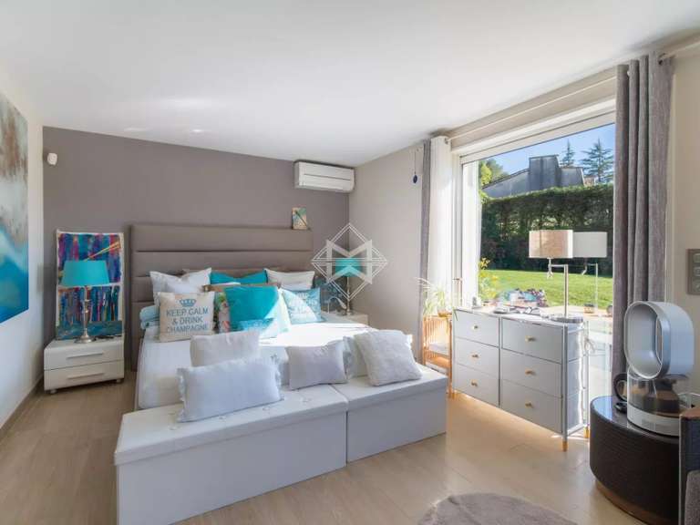 Villa Mougins - 5 bedrooms - 225m²