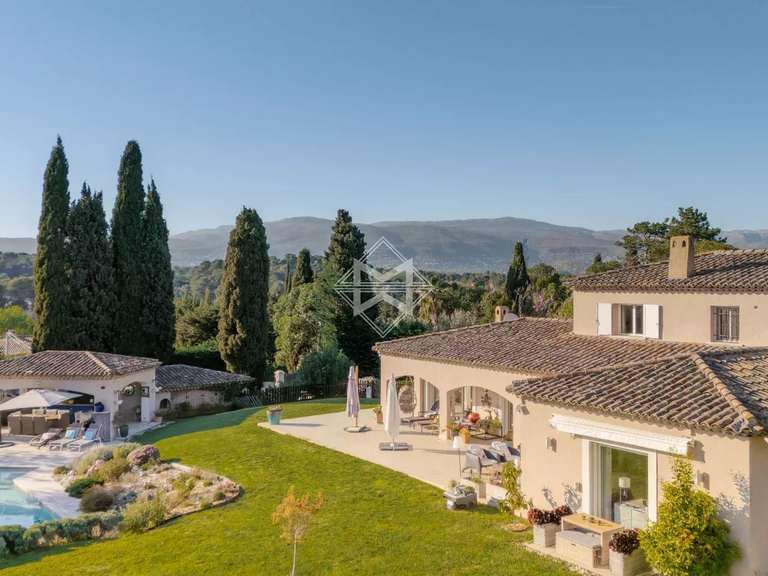 Villa Mougins - 5 bedrooms - 225m²