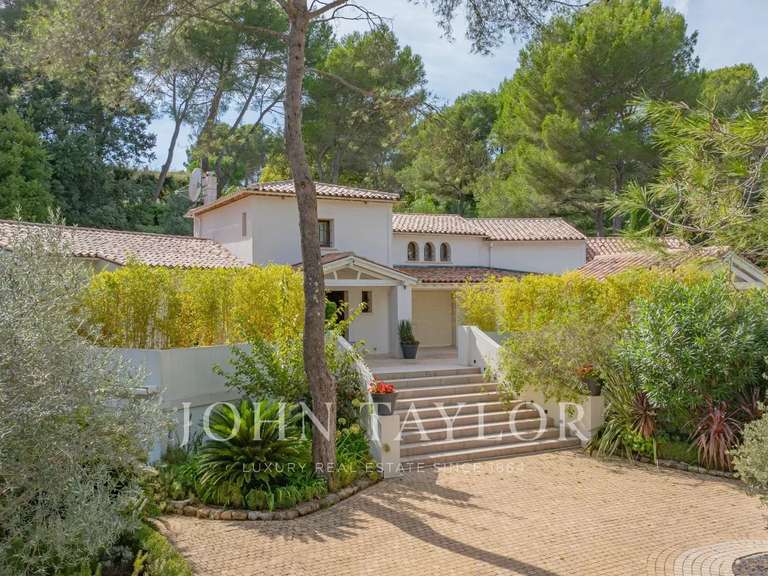 Villa Mougins - 7 bedrooms - 360m²