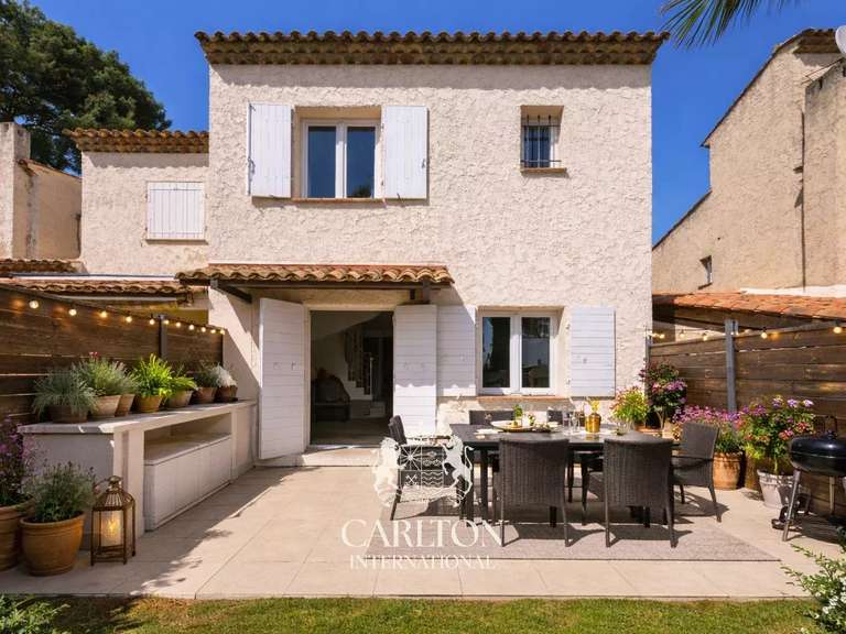 Villa with Sea view Mougins - 3 bedrooms - 94m²