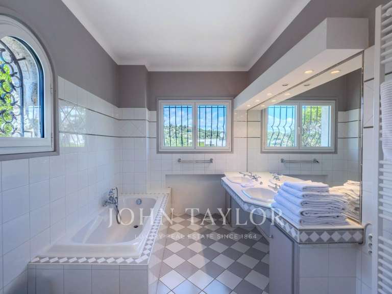 Villa Mougins - 5 chambres - 266m²