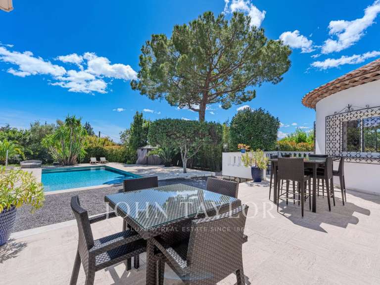 Villa Mougins - 5 chambres - 266m²